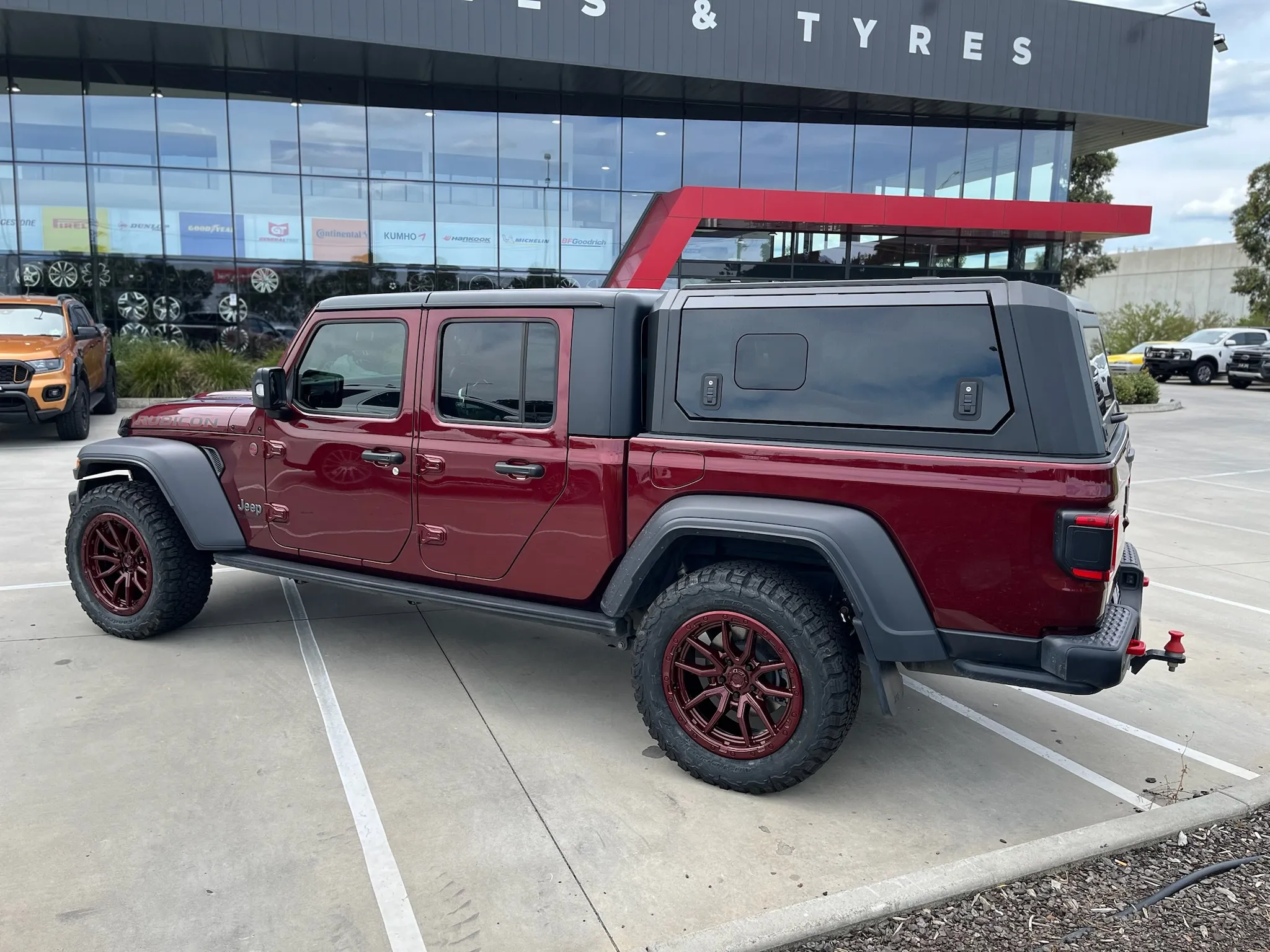 JEEP GLADIATOR with CUSTOM PAINTED FUEL REBELS 20X9 |  | JEEP
